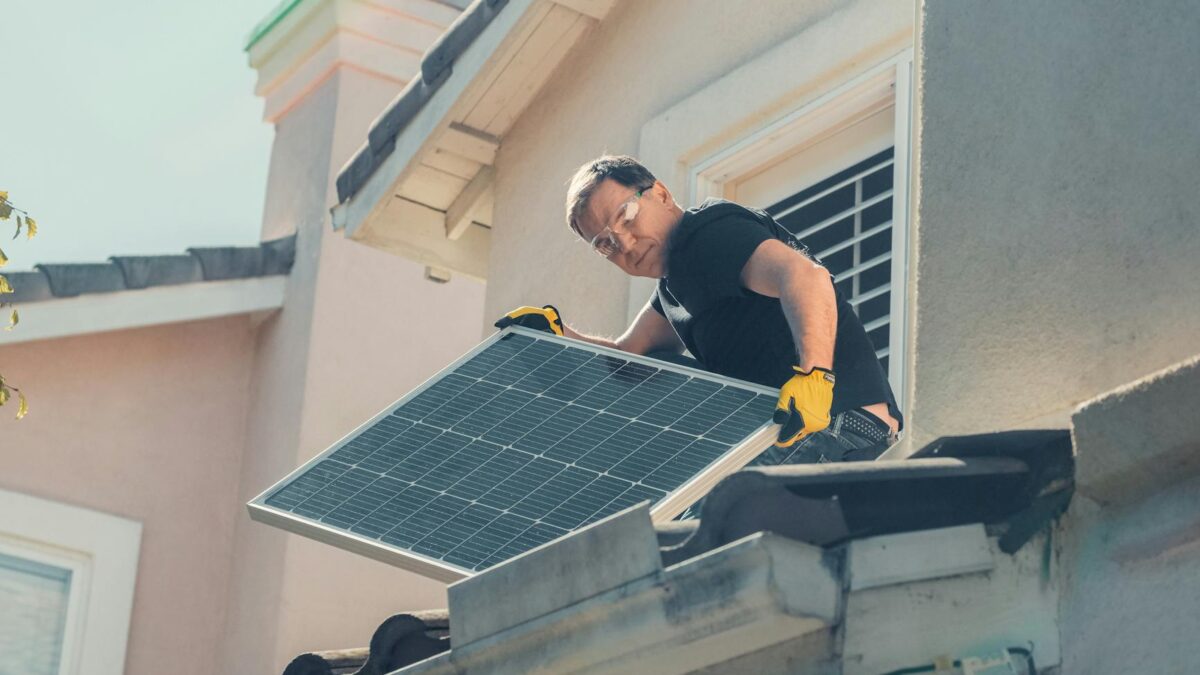 Сколько стоит стабилизатор напряжения — цены и выбор для дома в 2026 году